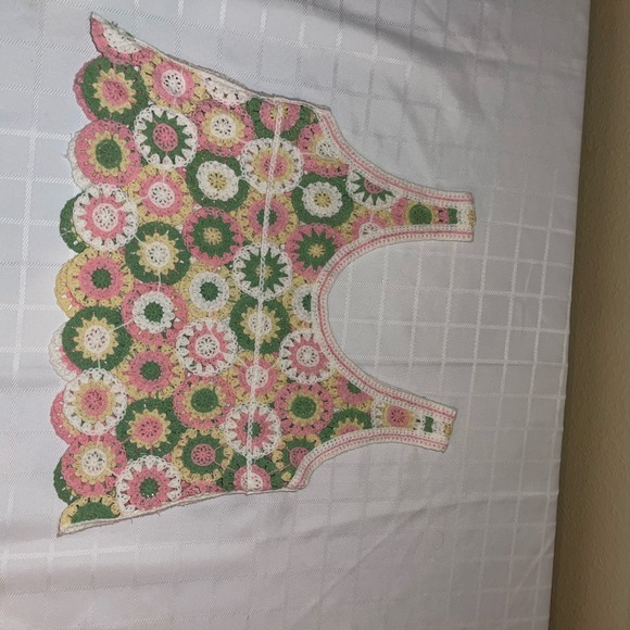 Barbiecore Festival fun Crochet Knit Cropped Tank Top Size Medium Multi-Color - Picture 10 of 10